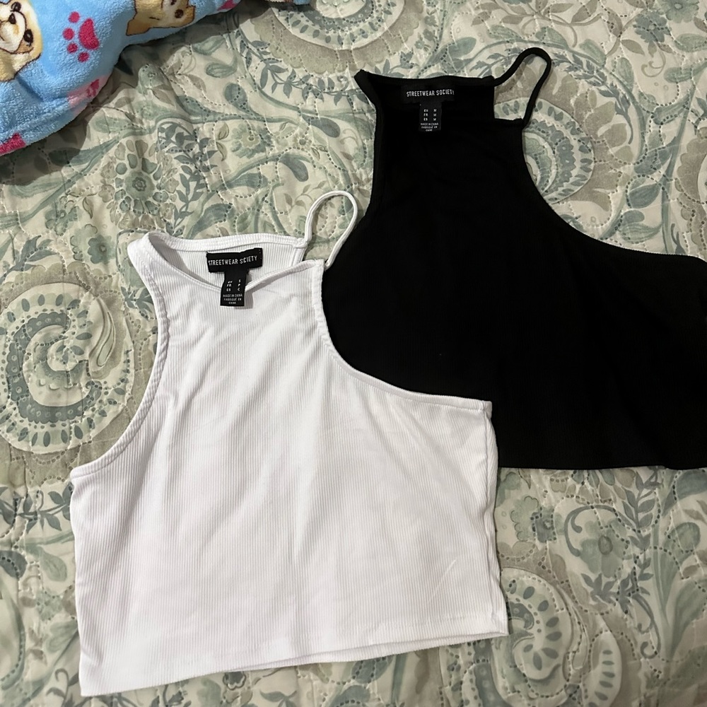 Shoulderless Tank top